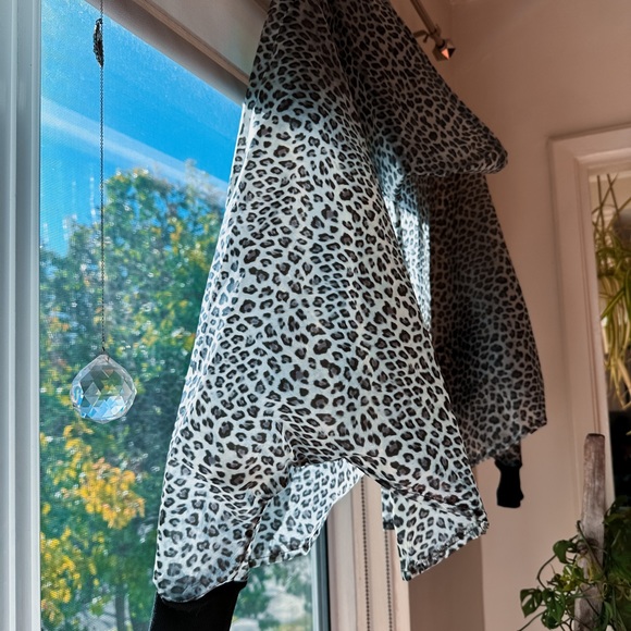 Clear Black Leopard Print Raincoat (S) NWOT - Picture 4 of 7